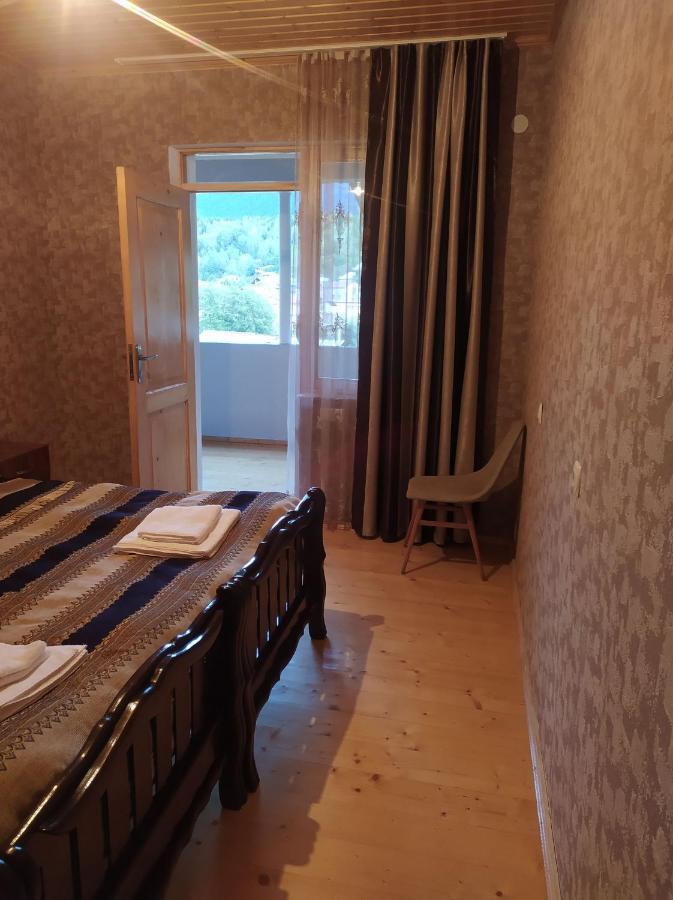 Guest House Nene เมสเตีย ภายนอก รูปภาพ
